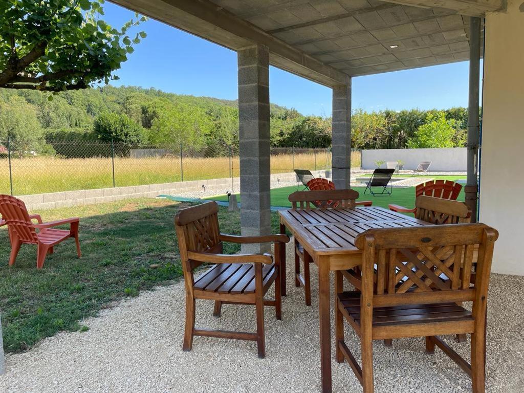 Villa Toupie Et Bicyclette Charmes-sur-Rhone Exterior foto